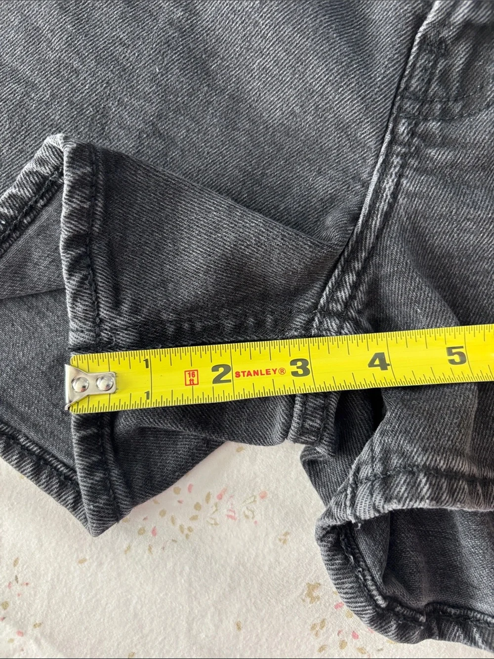 OLD NAVY BLACK DENIM SHORTS in Size 8